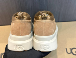 UGG