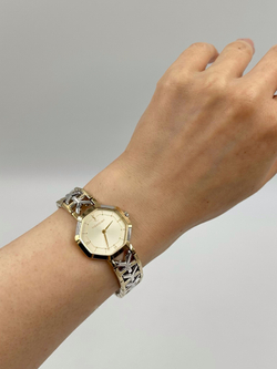 Часы Yves Saint Laurent