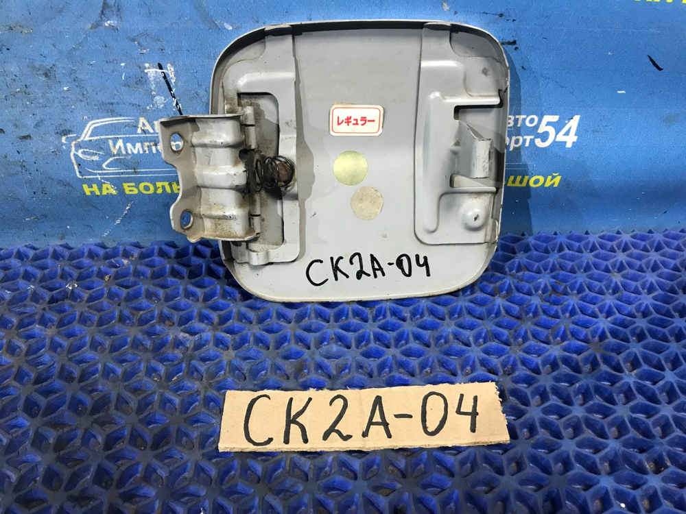 Лючок бензобака MITSUBISHI LANCER 1998