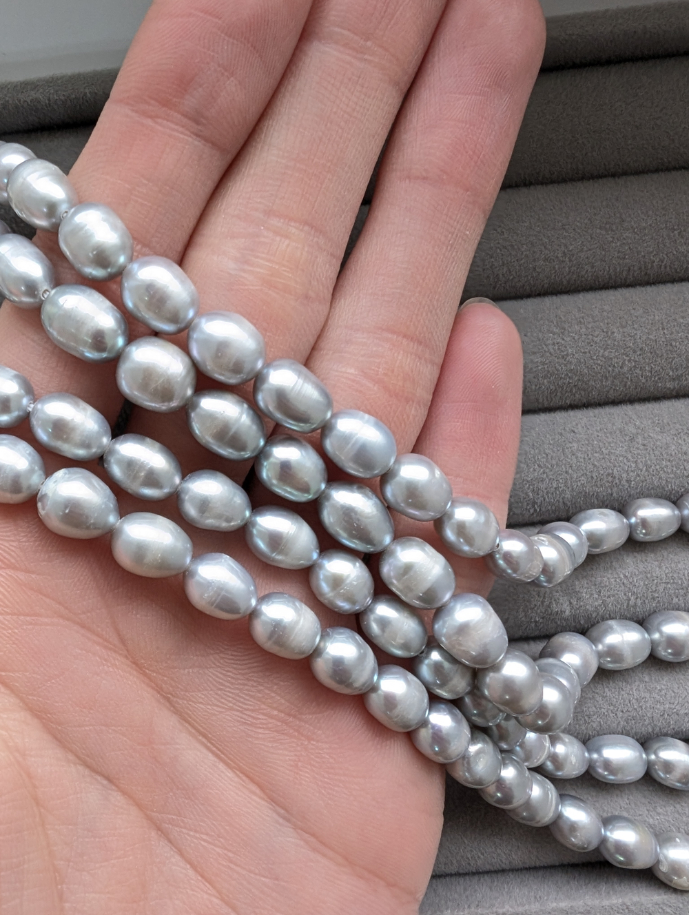 УЦЕНКА! Жемчуг рис серый нить