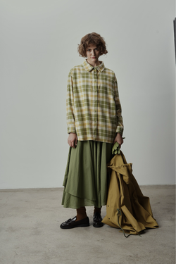 Рубашка оверсайз с карманами из фланели, клетка олива