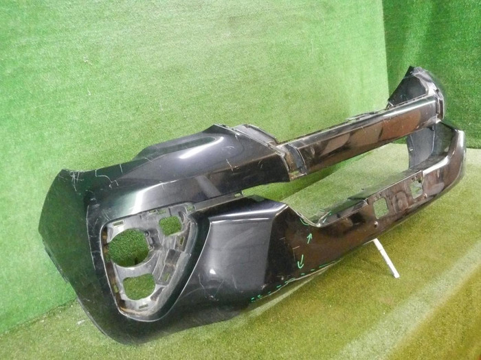 Бампер передний Toyota Fortuner 2 (2015-2020)