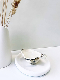 Набор Дама с повязкой и свеча в устрице на подставке