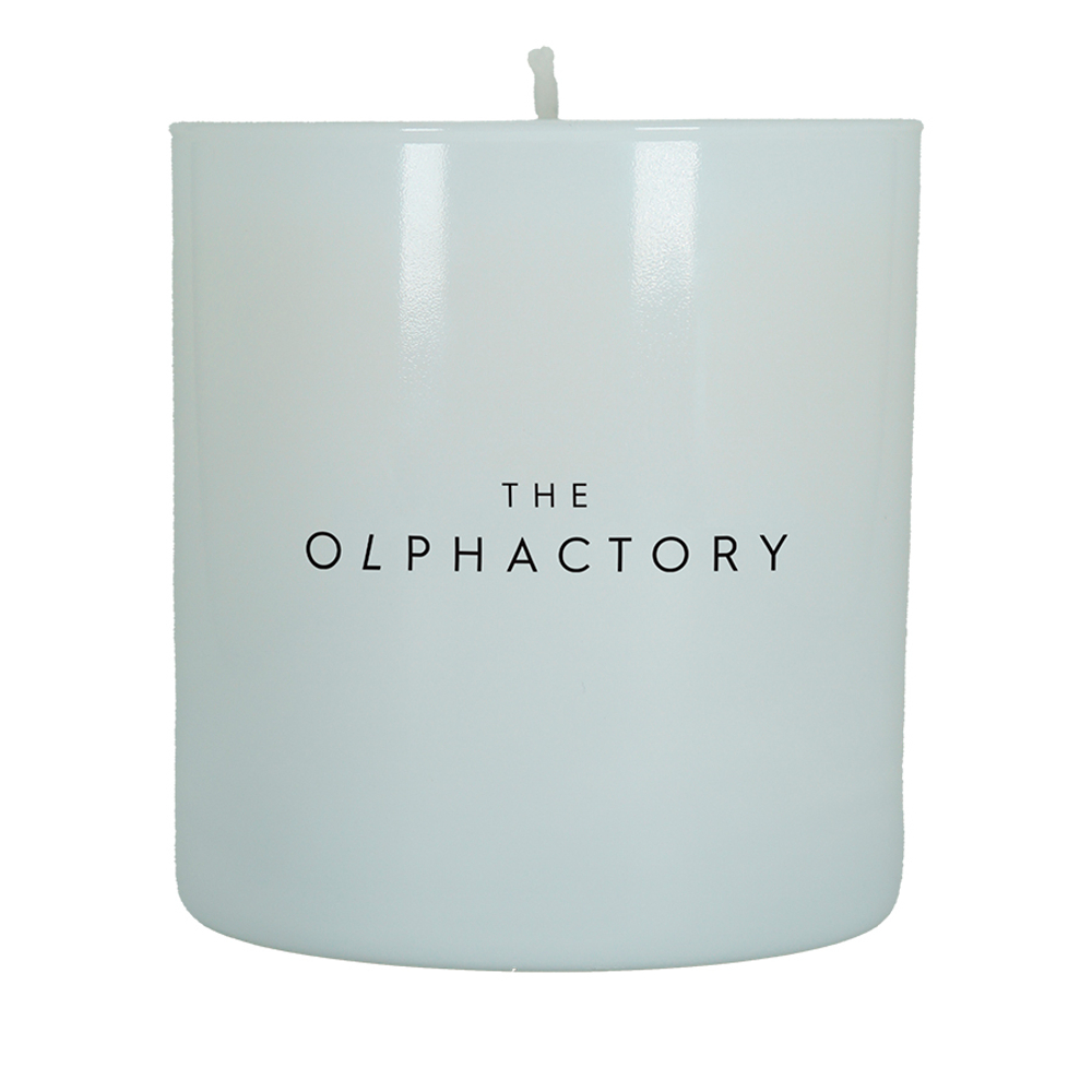Свеча ароматическая the olphactory, white insignia, mystique boughs, 60 ч