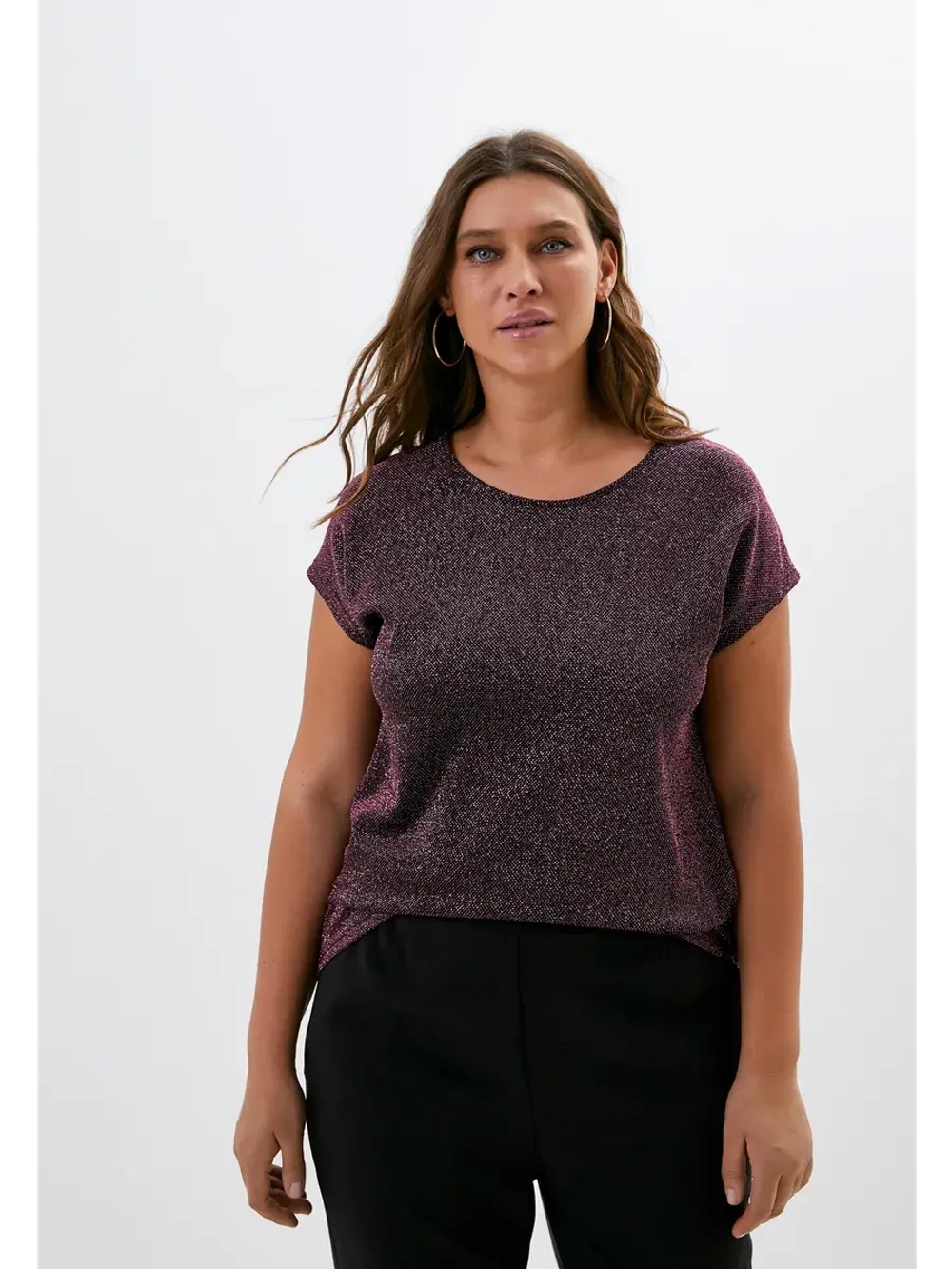 Блузка блестящая с коротким рукавом