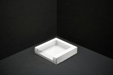 Короб с окном 22,5 х 22,5 х 6 см для тортов до 1,5 кг