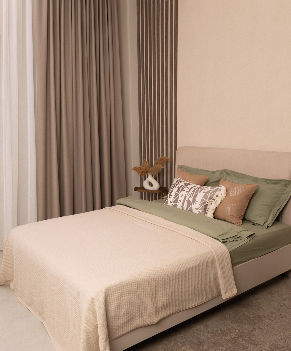 Плед-покрывало бежевое, в ассортименте