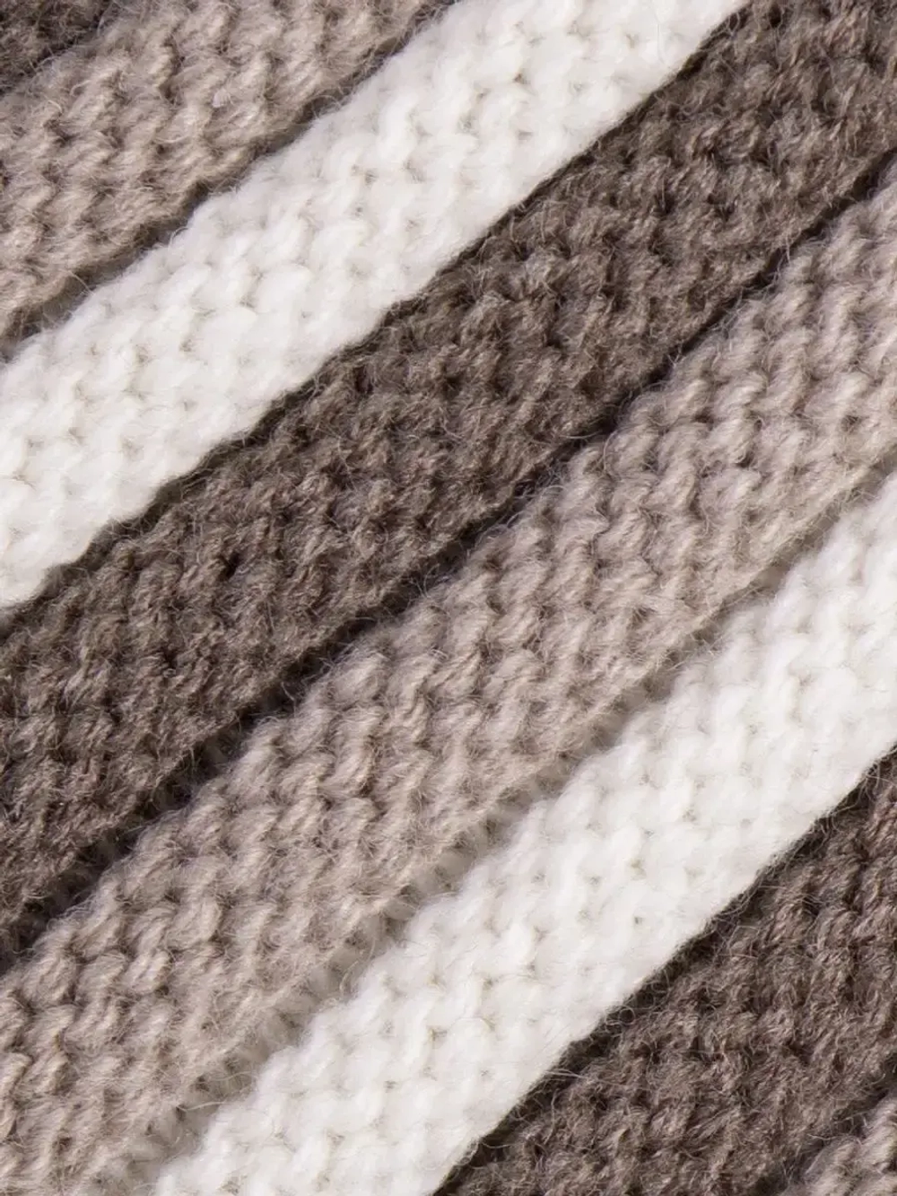 Шапка вязаная зимняя для детей