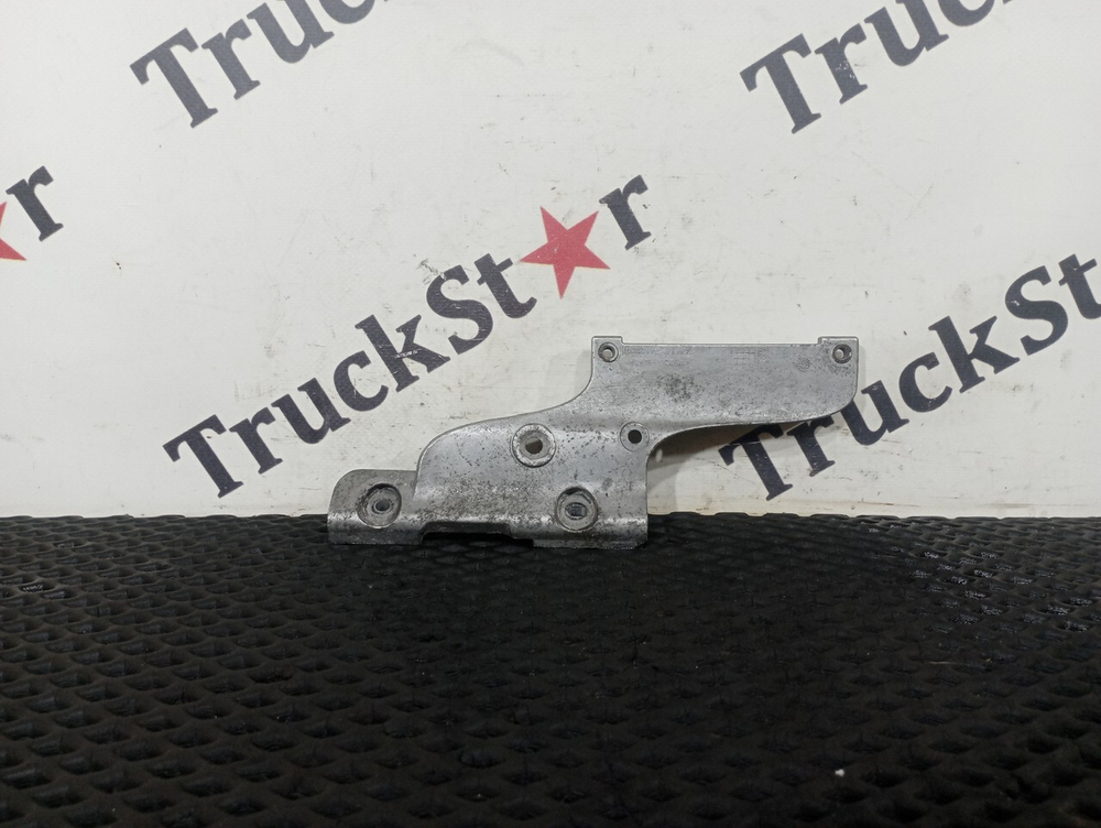 Кронштейн кабины