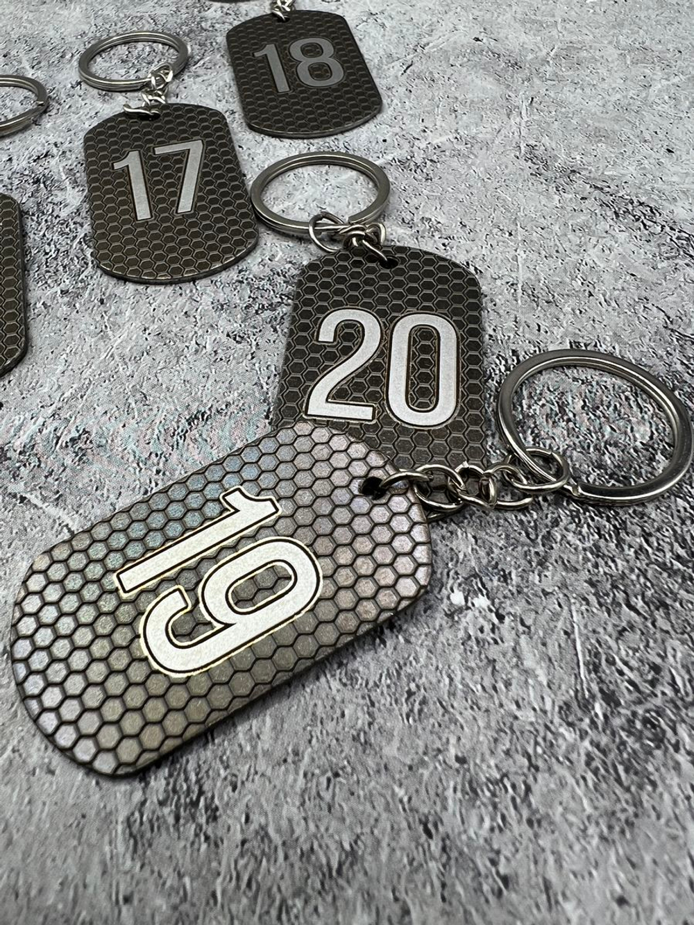 Номерки металлические на ключи на заказ