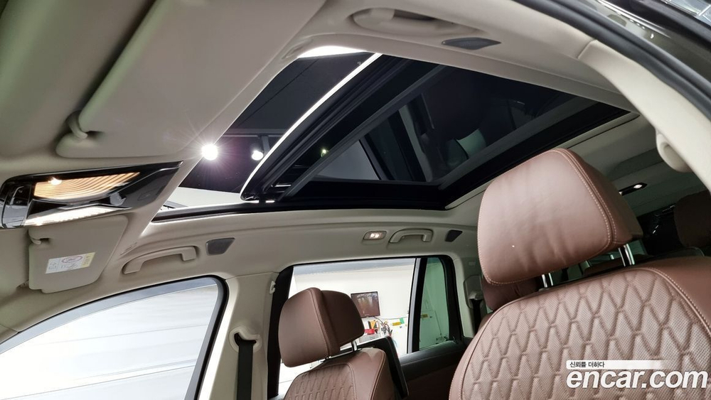 BMW X7 (G07) xDrive 40i Design Pure Excellence 7-и местный (07.2021)