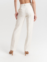 Брюки со стрелками