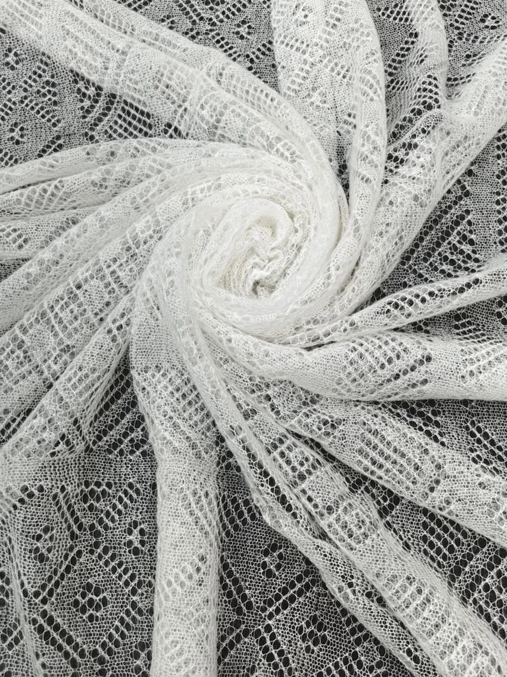 Оренбургский пуховый платок-паутинка А110-02 экрю