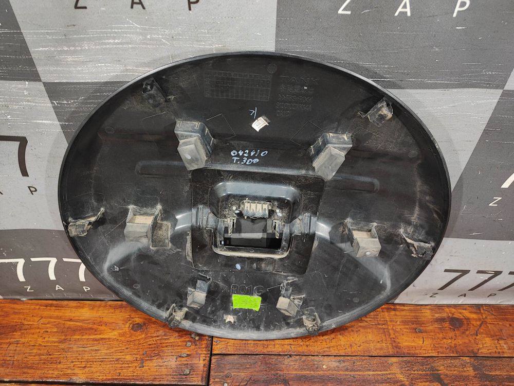 Кожух запасного колеса Tank 300 21-нв Б/У Оригинал 3100100XKM14A