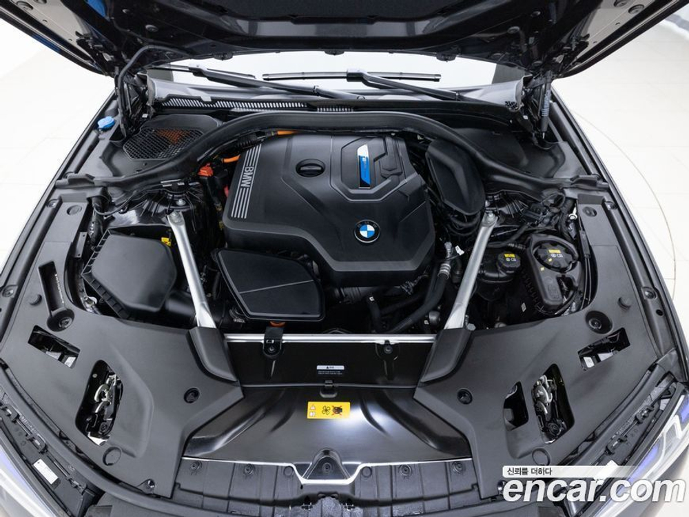 BMW 5 Series (G30) 530e Luxury (04.2021)