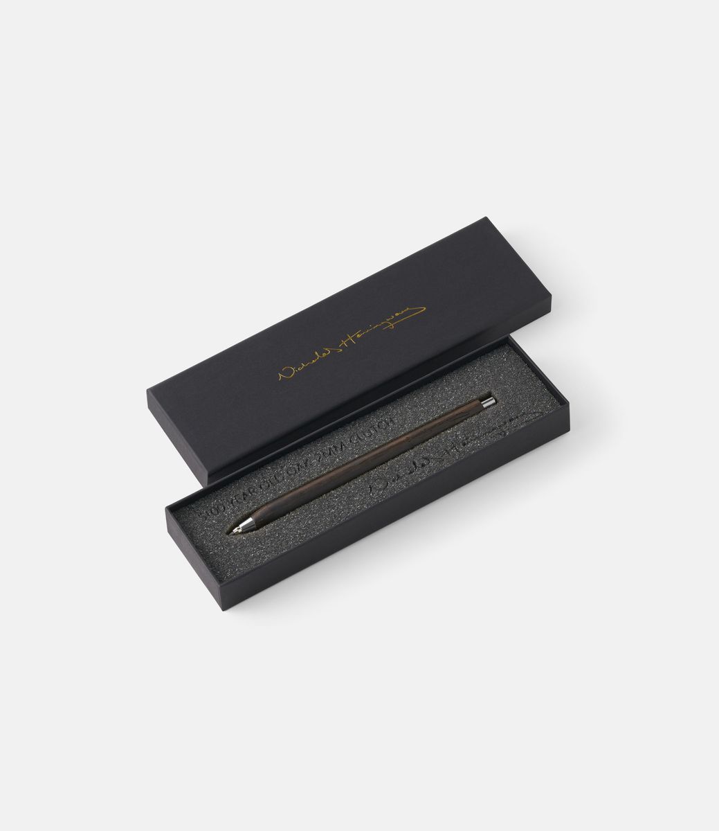 Nicholas Hemingway 5100 Year Old Bog Oak Clutch Pencil — карандаш из мореного дуба