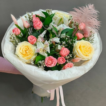 Авторский букет с пером