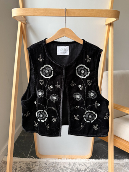 Бархатный жилет Zara, 164