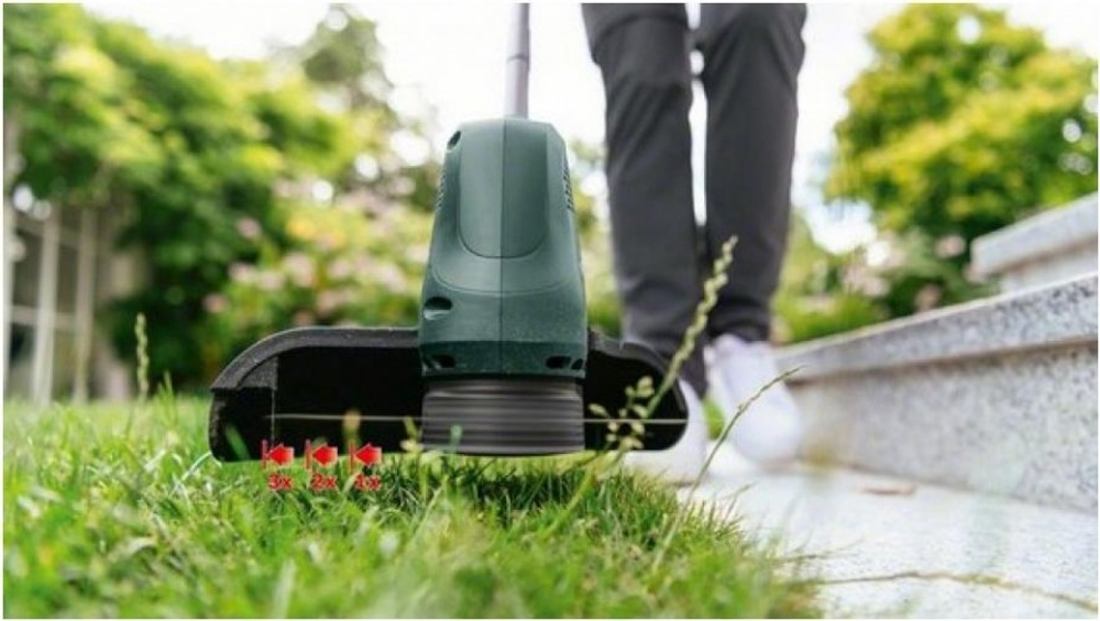 Триммер аккумуляторный BOSCH EasyGrassCut 18-260 06008C1D02