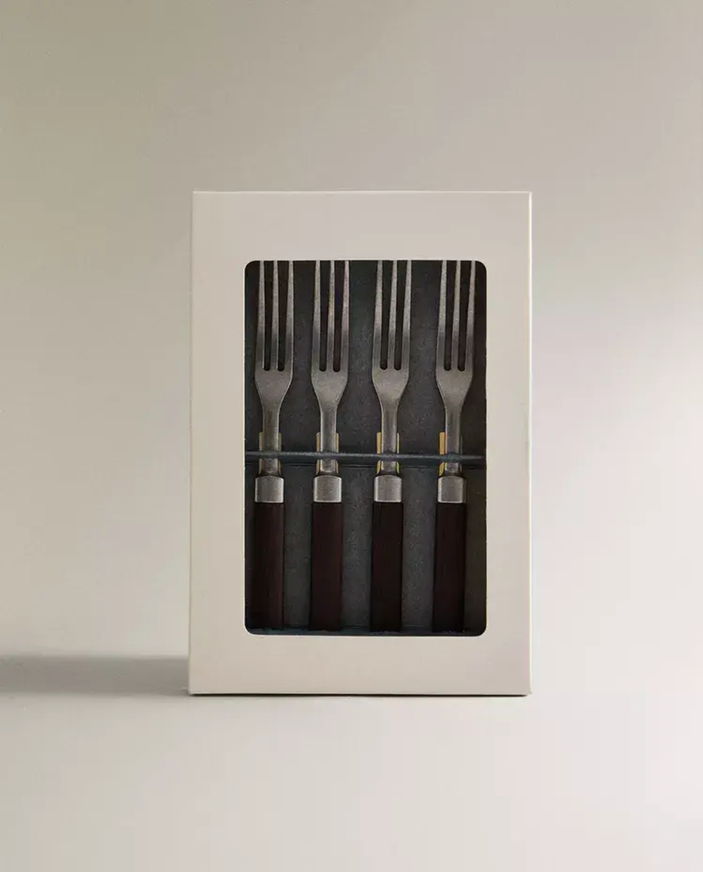 ZARA HOME НАБОР ИЗ 4 ВИЛОК С ПЛАСТИКОВЫМИ РУЧКАМИ, КОРИЧНЕВЫЙ