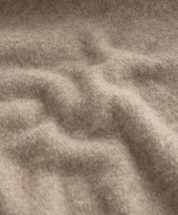 Oysho Свитер свободного кроя с высоким воротником, бежевый меланж