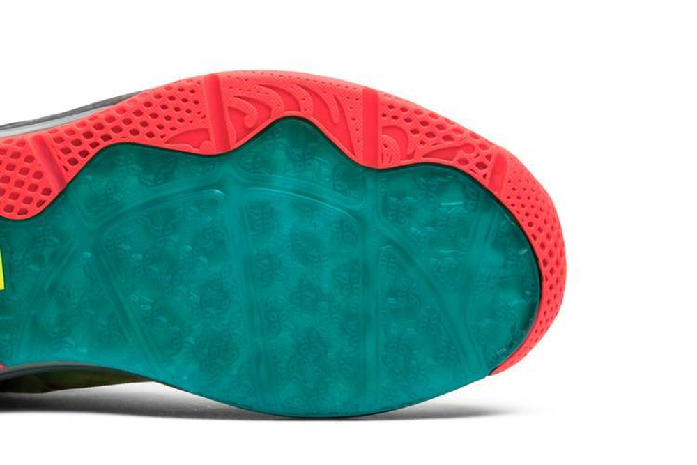 Кроссовки Nike Lebron 11 Low Se Multi-Color