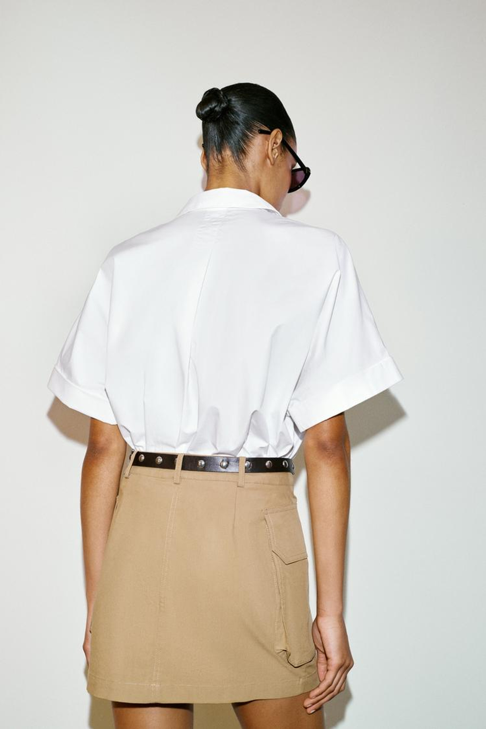 ZARA РУБАШКА ИЗ ПОПЛИНА С КОРОТКИМ РУКАВОМ, БЕЛЫЙ