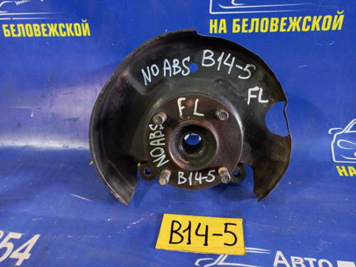 Ступица передняя левая NISSAN RASHEEN 1995