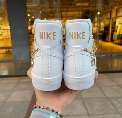 Женские кроссовки Nike Blazer Mid '77 'White Pendants' DM0850-100