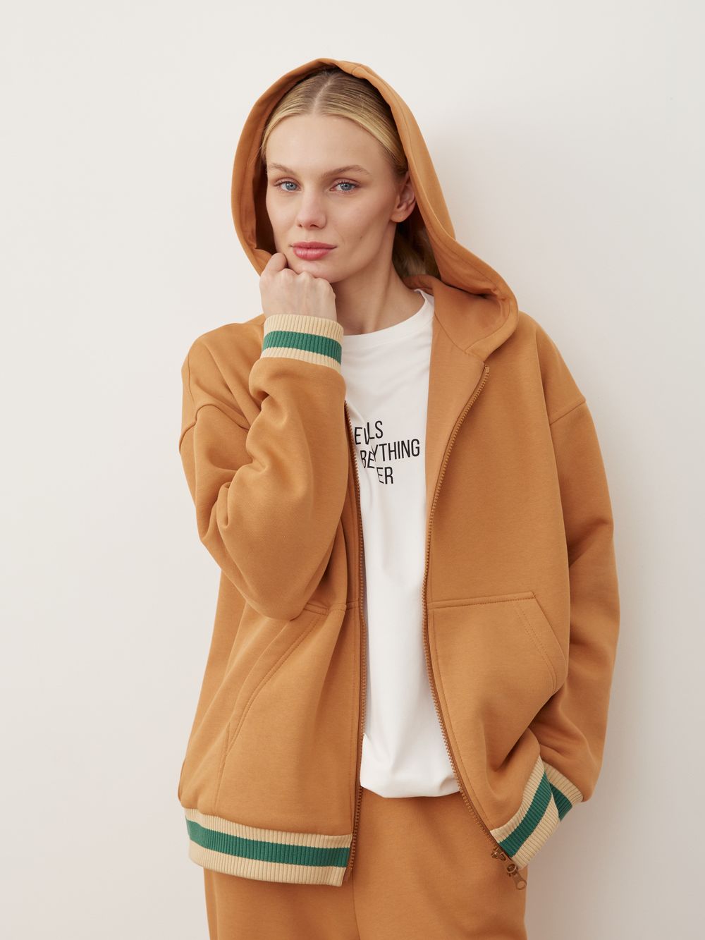 ОЛИМПИЙКА СВЕТЛО-ОРАНЖЕВЫЙ