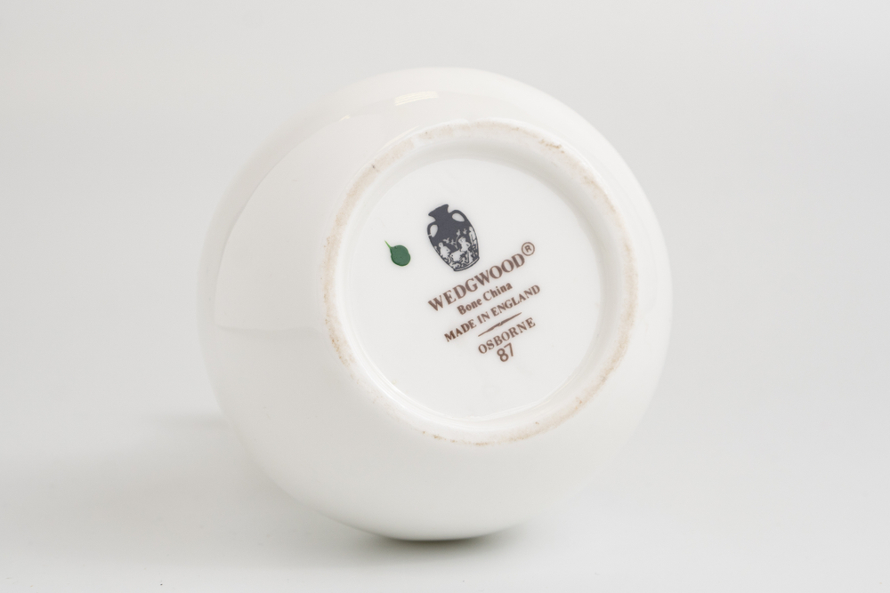 Вазочка из костяного фарфора с цветочным узором Osborne