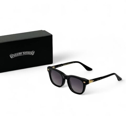 Солнцезащитные очки Chrome Hearts