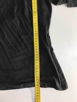 Кофта Blumarine с украшенным декольте, маркировка 36, визуально на 42 размер