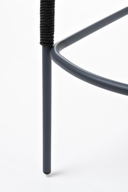 "Марсель" стул барный плетеный из роупа, каркас из стали темно-серый (RAL7024) муар, роуп темно-серый круглый, ткань темно-серая 027