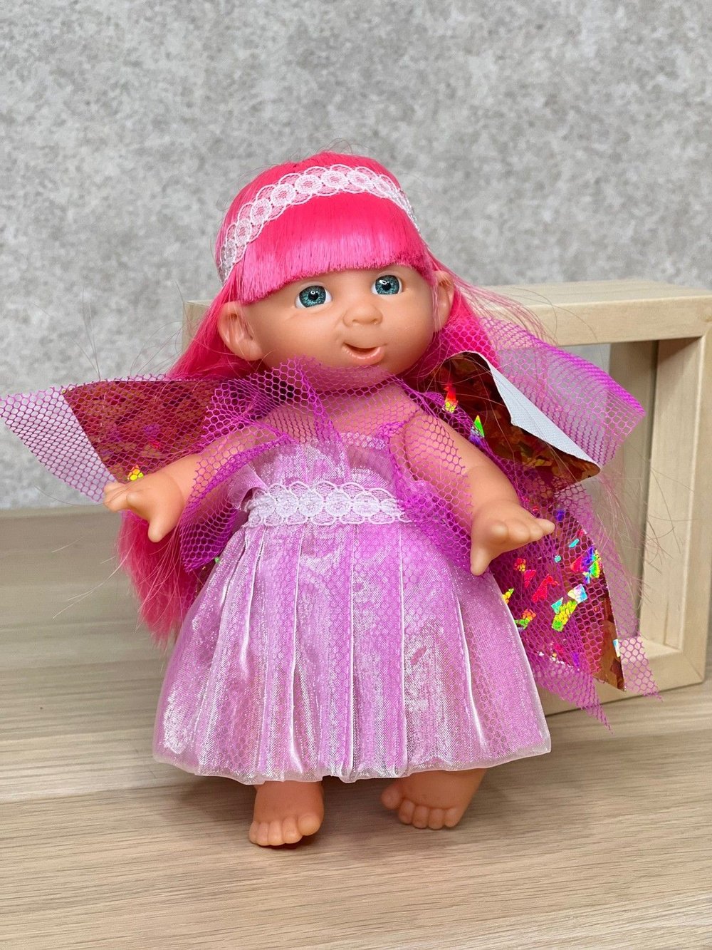 Кукла LAMAGIK виниловая 18см Gestitos (135U3)