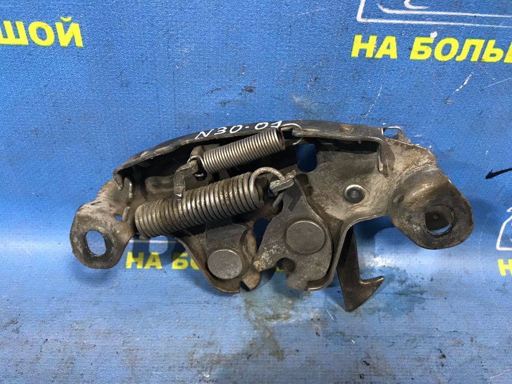 Замок капота NISSAN R'NESSA 1997-2001