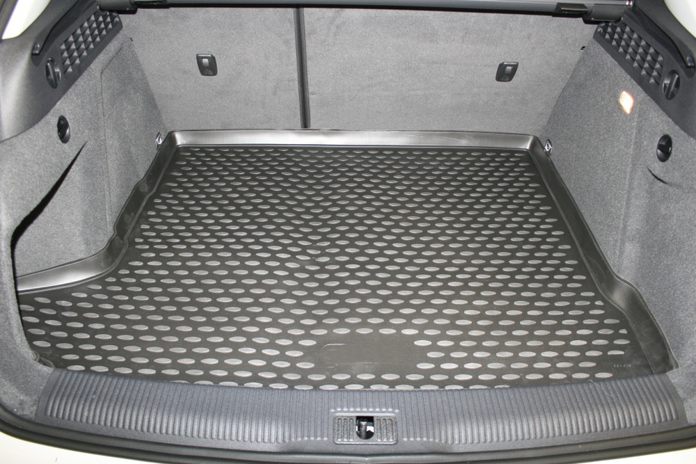 Коврик в багажник для AUDI Q3, 2011-, кроссовер, 1 шт. (полиуретан) арт.CARAUD00002