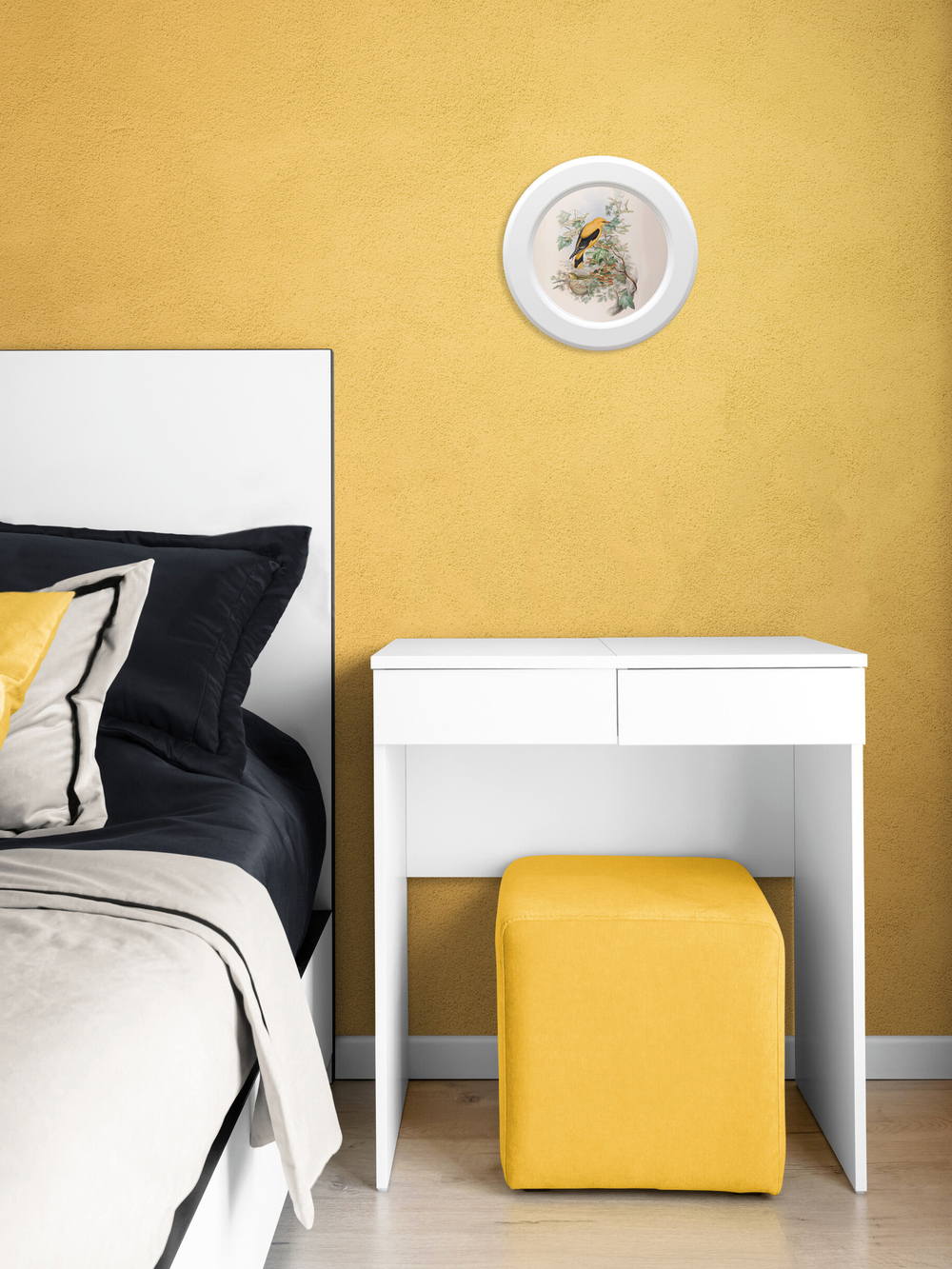 Картина на стену для интерьера на холсте в круглой раме 27 см