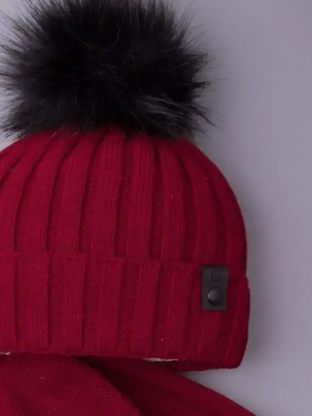Шапка детская зимняя вязаная с помпоном и снуд
