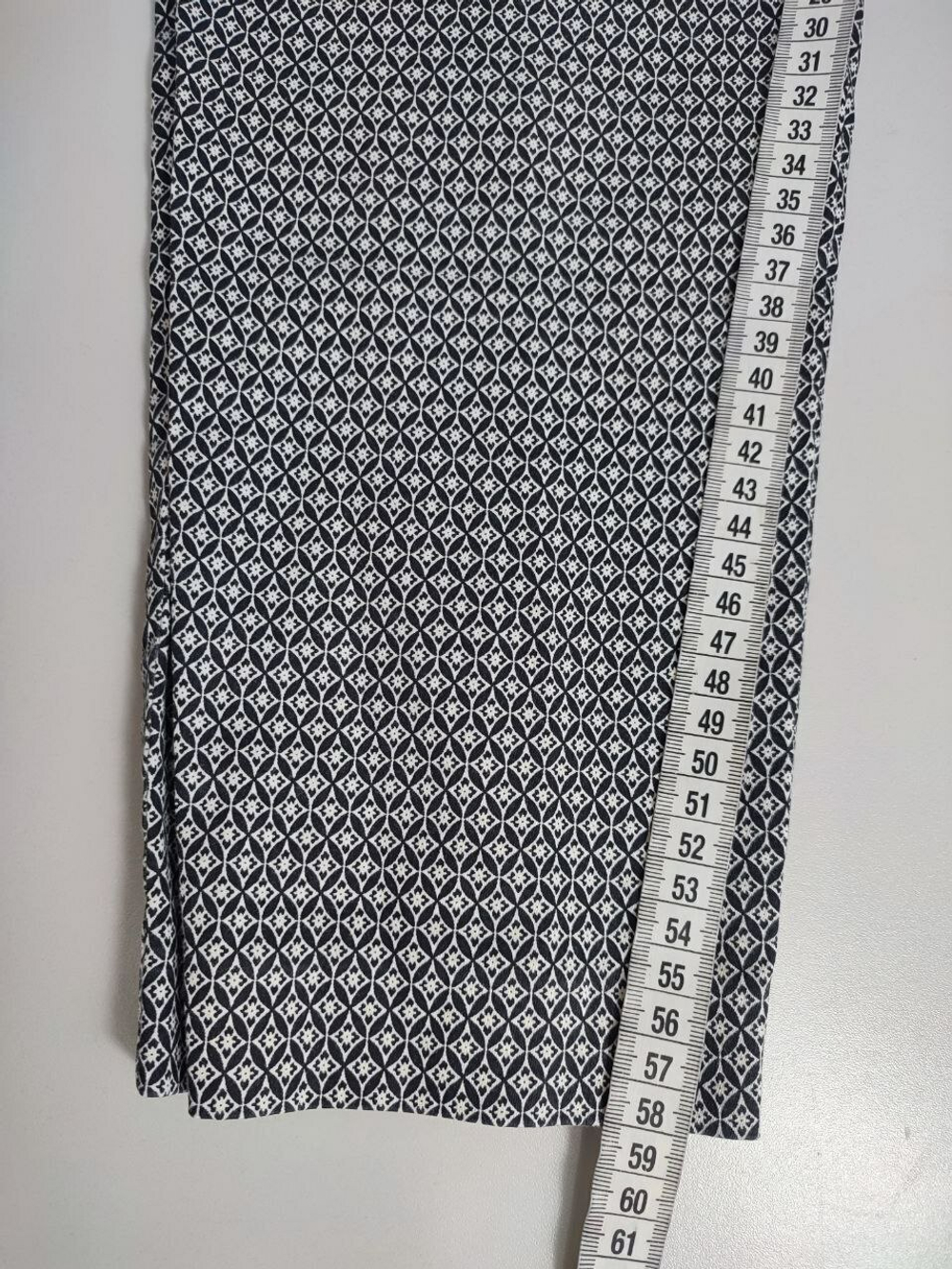 Брюки H&M с принтом 40 размер