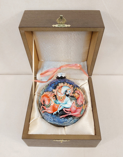 Шар новогодний с круговой росписью "Тройка" в футляре