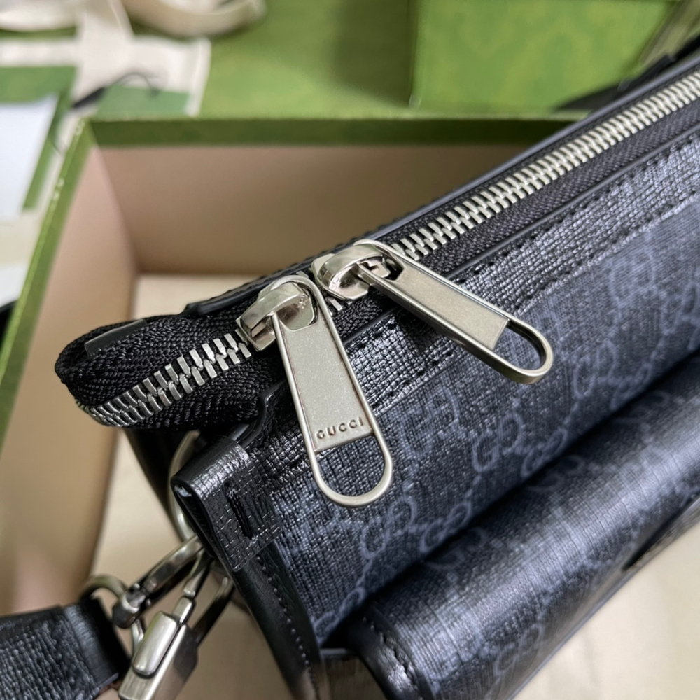 Gucci GG Messenger Bag