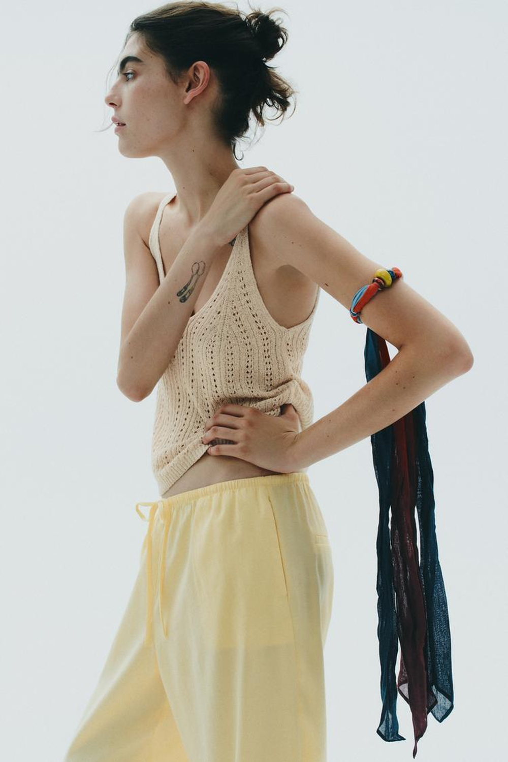 ZARA ХЛОПКОВЫЙ ШАРФ С БУСИНАМИ, СИНИЙ