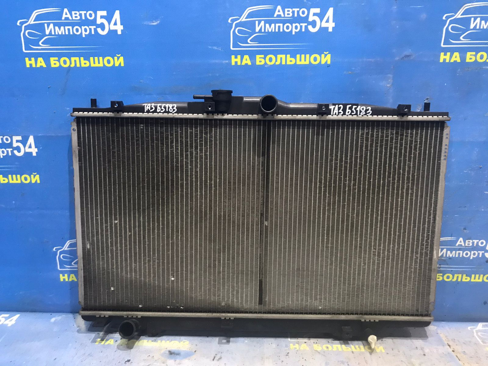 Радиатор двигателя Honda AVANCIER 1999-2003