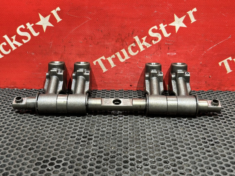 Вал рокеров в сборе 2021г