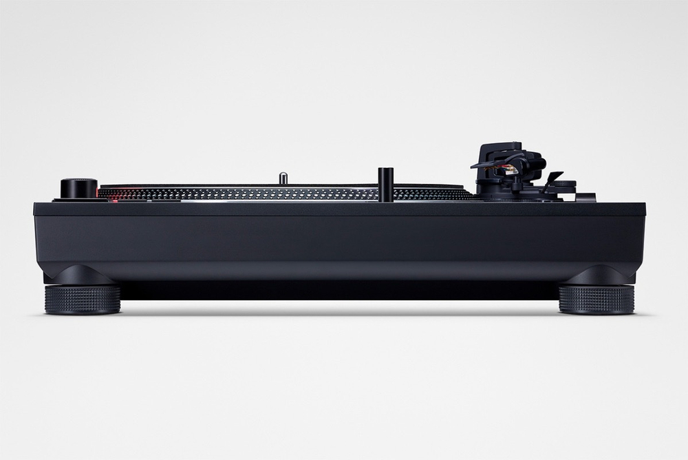 Виниловый проигрыватель Technics SL-1210 MK7 Black