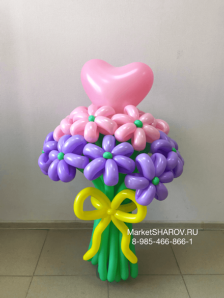 Букет ромашек с сердцем, фигура из шаров