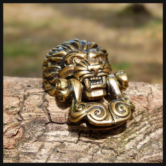 Замок для браслета из паракорда "Скифский Лев" латунь