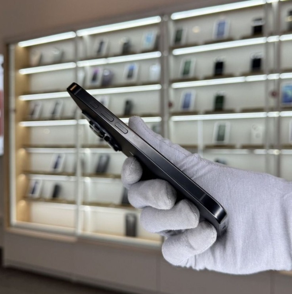 iPhone 16 Pro, 256 ГБ б/у