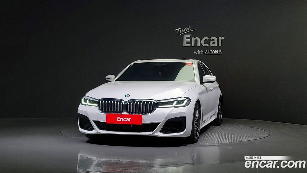 BMW 5 Series (G30) 520i M Sports (01.2021)